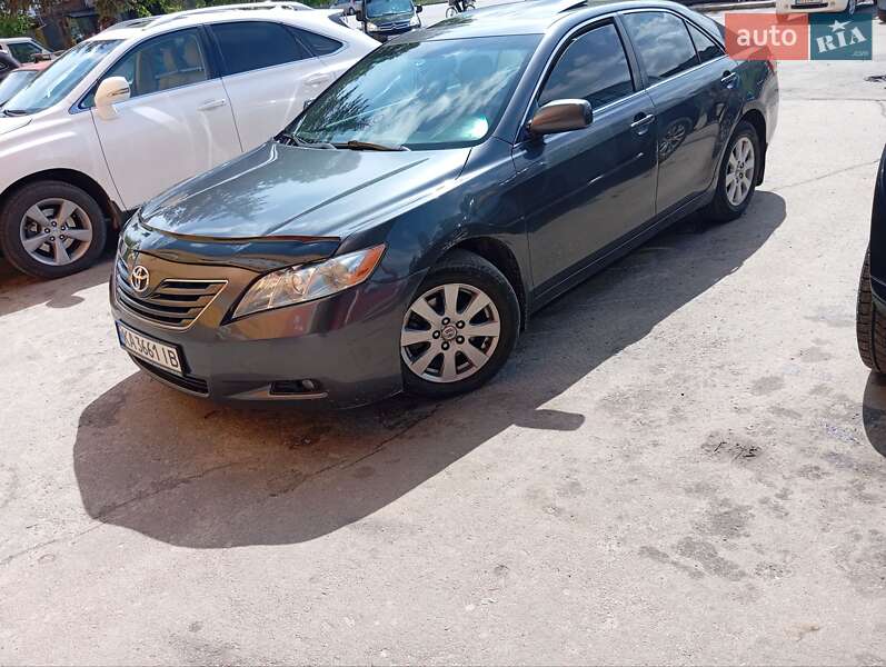 Седан Toyota Camry 2008 в Коростишеві