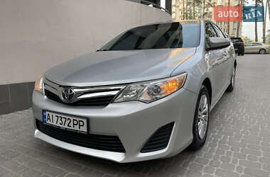 Седан Toyota Camry 2013 в Броварах