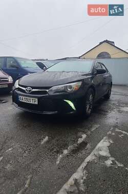 Седан Toyota Camry 2015 в Киеве