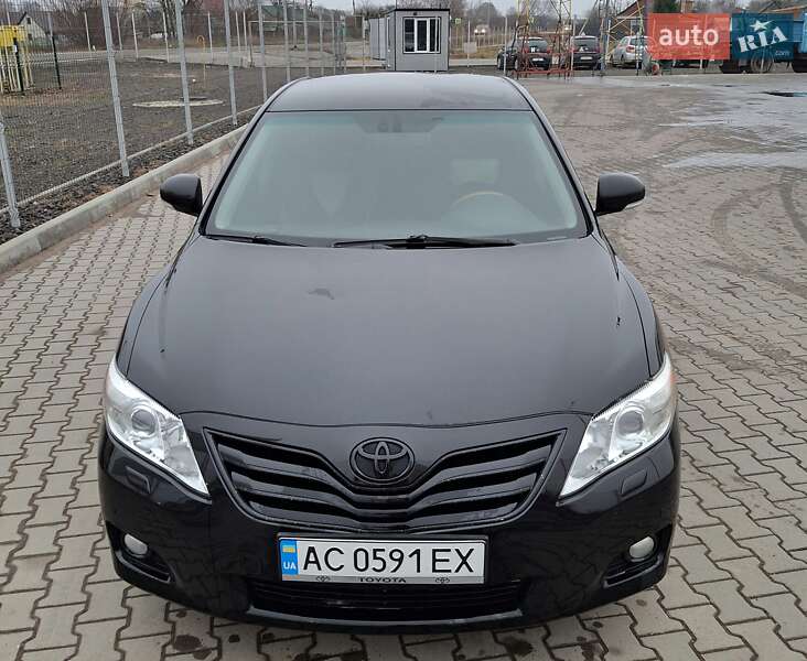 Toyota Camry 2011