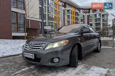 Седан Toyota Camry 2008 в Києві