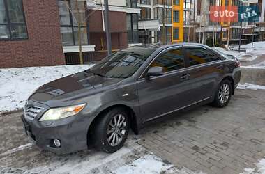 Седан Toyota Camry 2008 в Києві