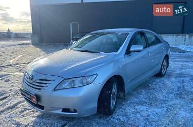 Седан Toyota Camry 2008 в Львове