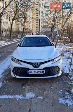 Седан Toyota Camry 2018 в Києві