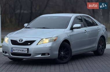 Седан Toyota Camry 2006 в Дніпрі