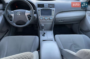 Седан Toyota Camry 2008 в Сарнах