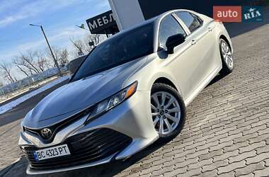 Седан Toyota Camry 2018 в Стрию