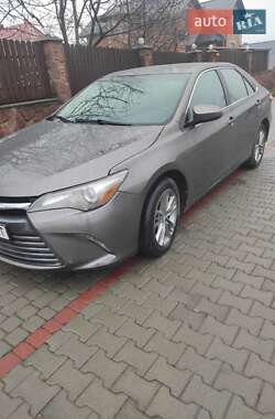 Седан Toyota Camry 2015 в Тернополі