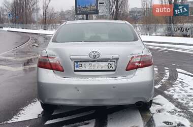 Седан Toyota Camry 2007 в Киеве