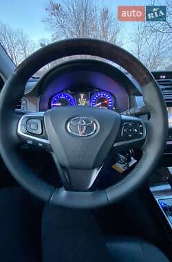 Седан Toyota Camry 2017 в Умані