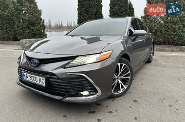 Седан Toyota Camry 2019 в Кропивницком