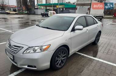 Седан Toyota Camry 2007 в Києві