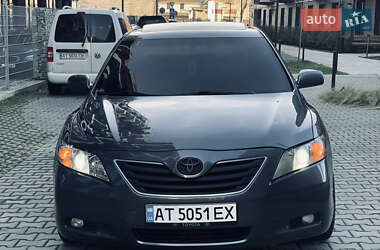 Седан Toyota Camry 2006 в Івано-Франківську