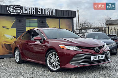 Седан Toyota Camry 2018 в Стрые