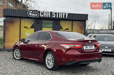 Седан Toyota Camry 2018 в Стрые