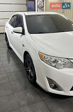 Седан Toyota Camry 2011 в Кропивницком