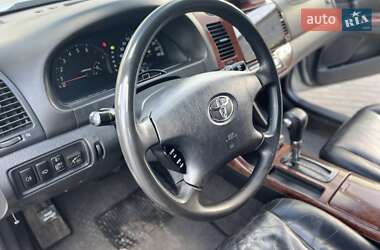 Седан Toyota Camry 2004 в Луцьку