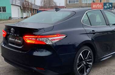 Седан Toyota Camry 2018 в Николаеве