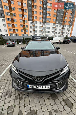 Седан Toyota Camry 2017 в Вінниці