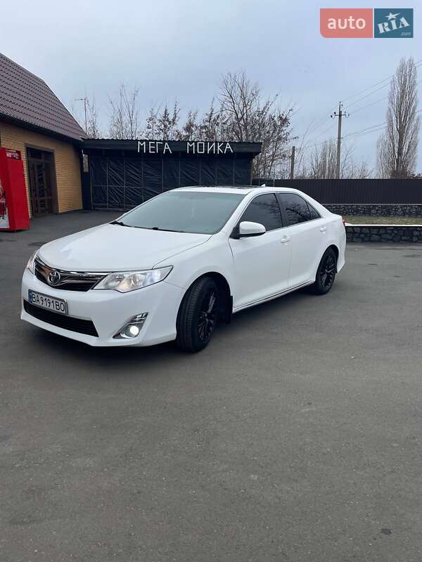 Седан Toyota Camry 2012 в Благовіщенську