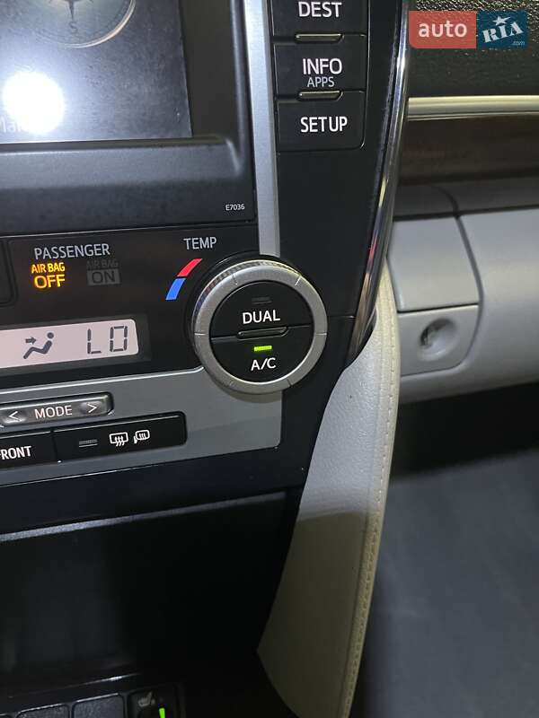 Седан Toyota Camry 2012 в Благовіщенську