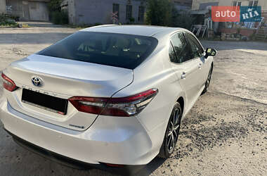 Седан Toyota Camry 2021 в Києві