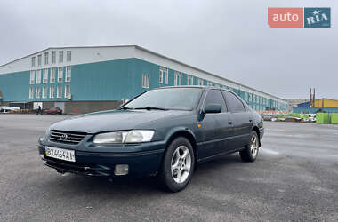 Седан Toyota Camry 1999 в Тульчині