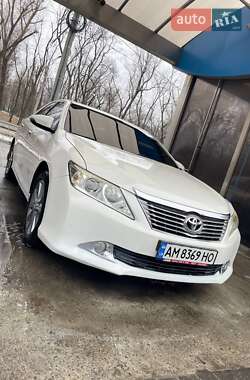 Седан Toyota Camry 2012 в Дніпрі