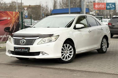 Седан Toyota Camry 2012 в Николаеве