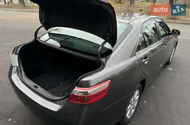 Седан Toyota Camry 2009 в Житомире