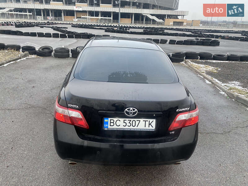 Седан Toyota Camry 2007 в Львове