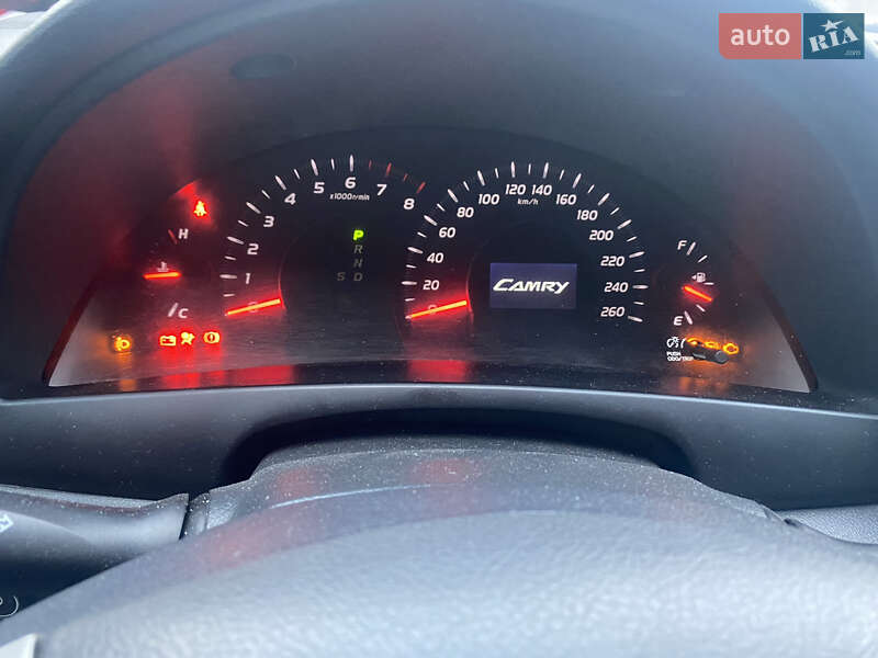 Седан Toyota Camry 2007 в Львове