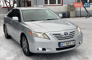 Седан Toyota Camry 2006 в Снятині