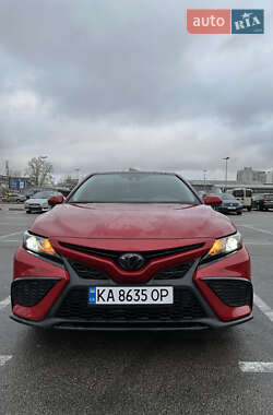 Седан Toyota Camry 2020 в Киеве