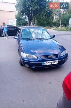 Седан Toyota Camry 1999 в Вінниці