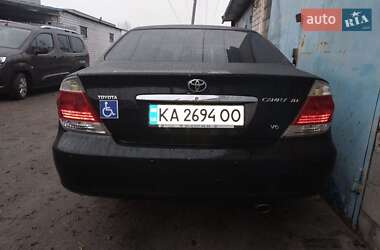 Седан Toyota Camry 2005 в Києві