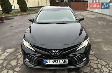 Седан Toyota Camry 2017 в Жашківу