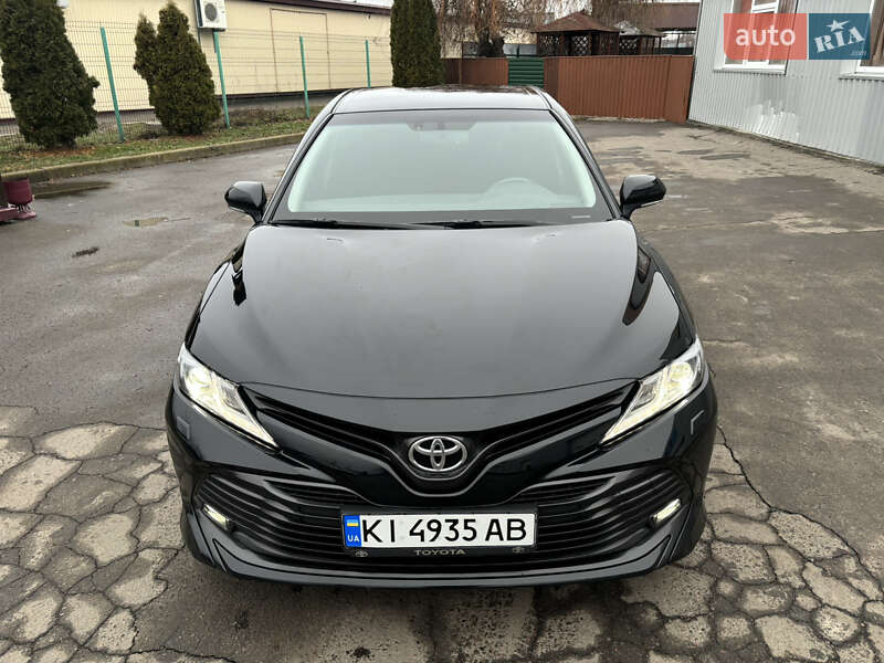 Седан Toyota Camry 2017 в Жашківу