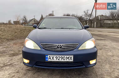 Седан Toyota Camry 2005 в Харкові