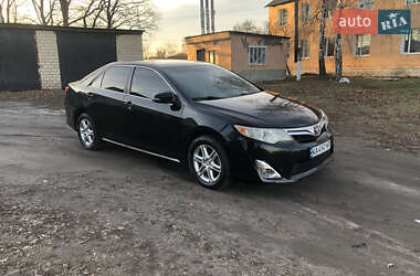 Седан Toyota Camry 2012 в Носівці