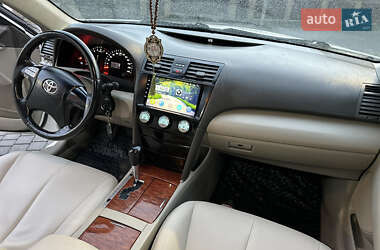 Седан Toyota Camry 2006 в Виннице