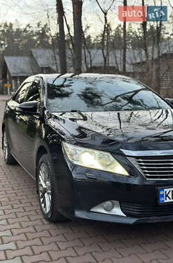 Седан Toyota Camry 2012 в Хмельнике