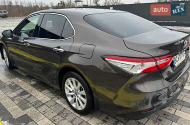 Седан Toyota Camry 2020 в Львові