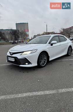 Седан Toyota Camry 2021 в Киеве