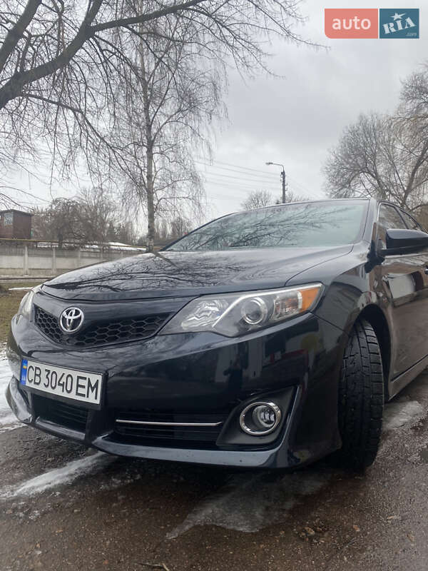 Седан Toyota Camry 2014 в Броварах