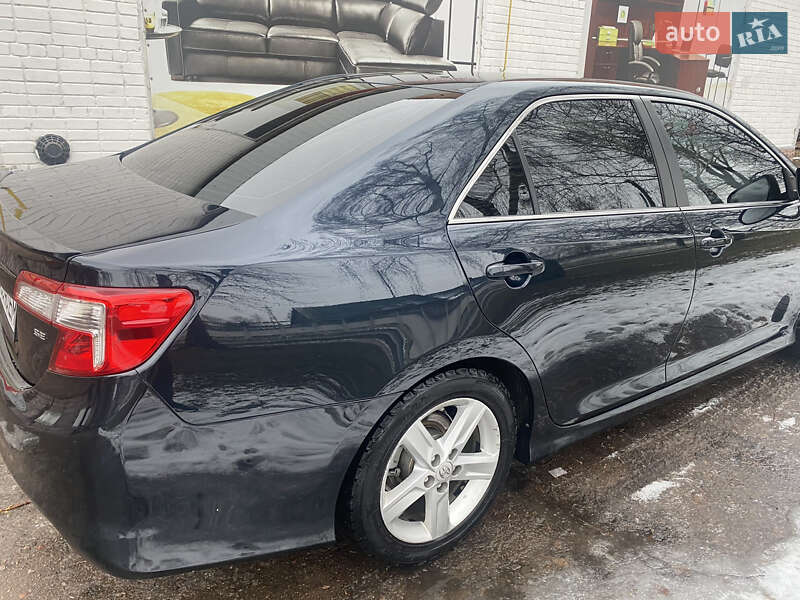 Седан Toyota Camry 2014 в Броварах