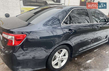 Седан Toyota Camry 2014 в 