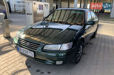 Седан Toyota Camry 1998 в Одесі