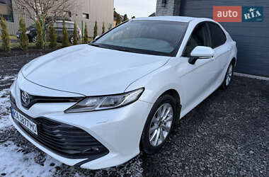 Седан Toyota Camry 2020 в Луцьку