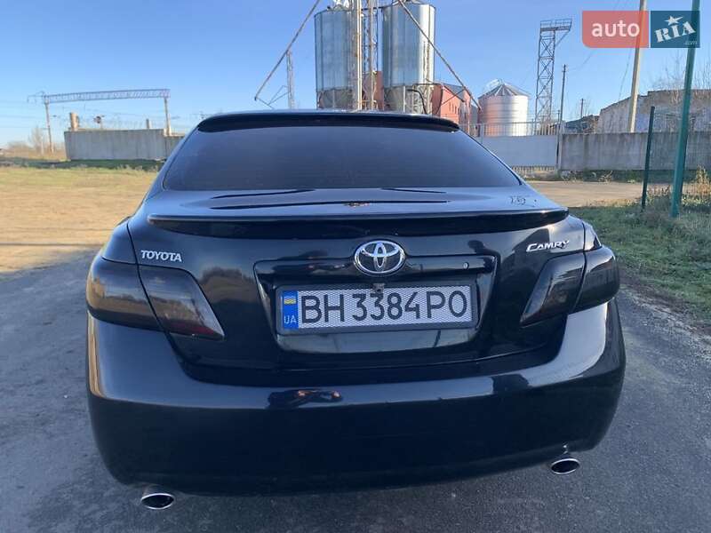 Седан Toyota Camry 2007 в Раздельной